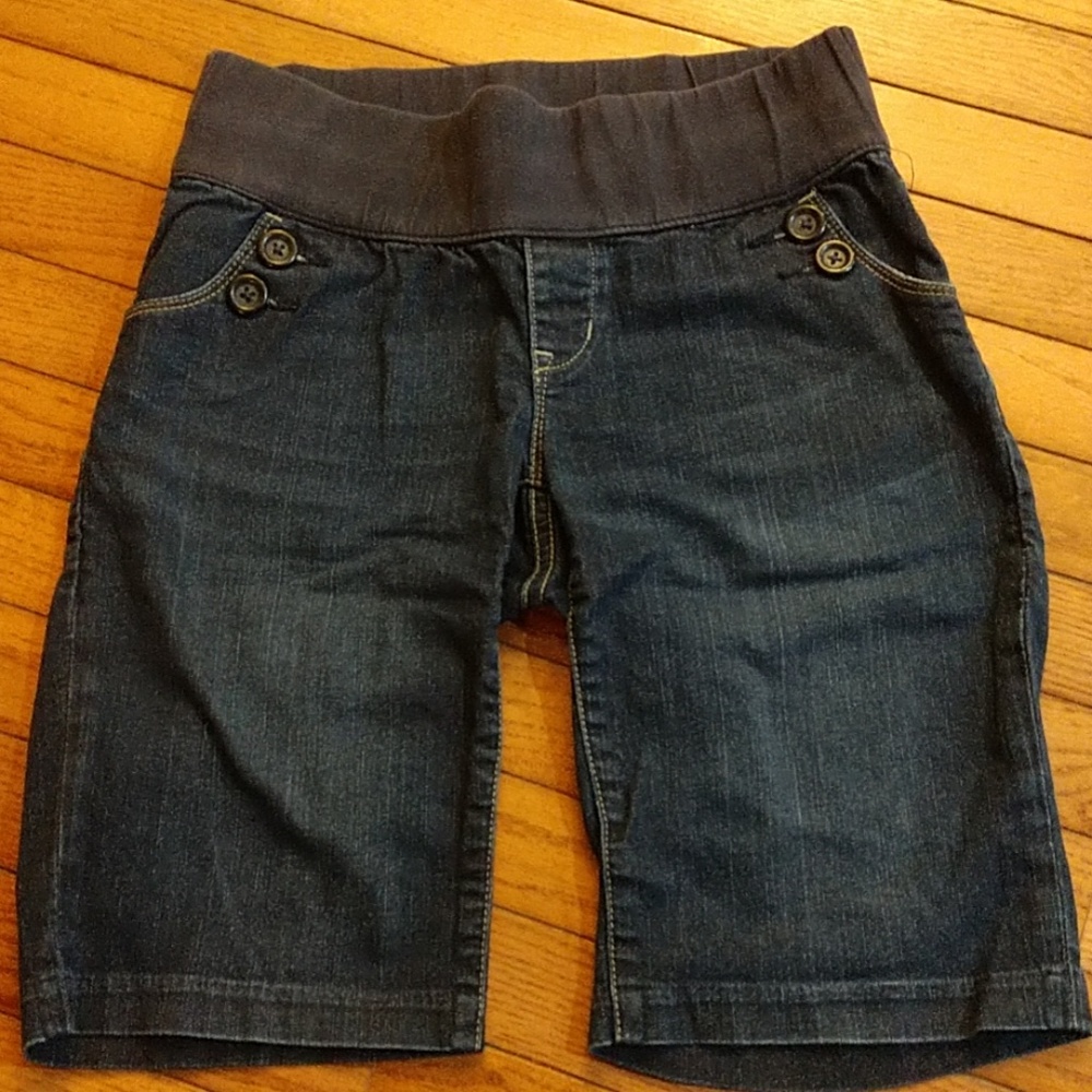 🌞Gap maternity denim shorts